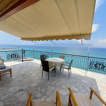 Ekie 2 With Sea View Appartement Kalamata
