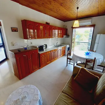 Ekie 2 With Sea View Appartement Kalamata