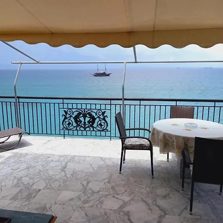 Ekie 2 With Sea View